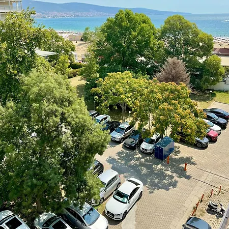 Prime Location Midia *